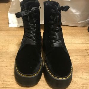 Dr. Martens Velvet Jadon boots
